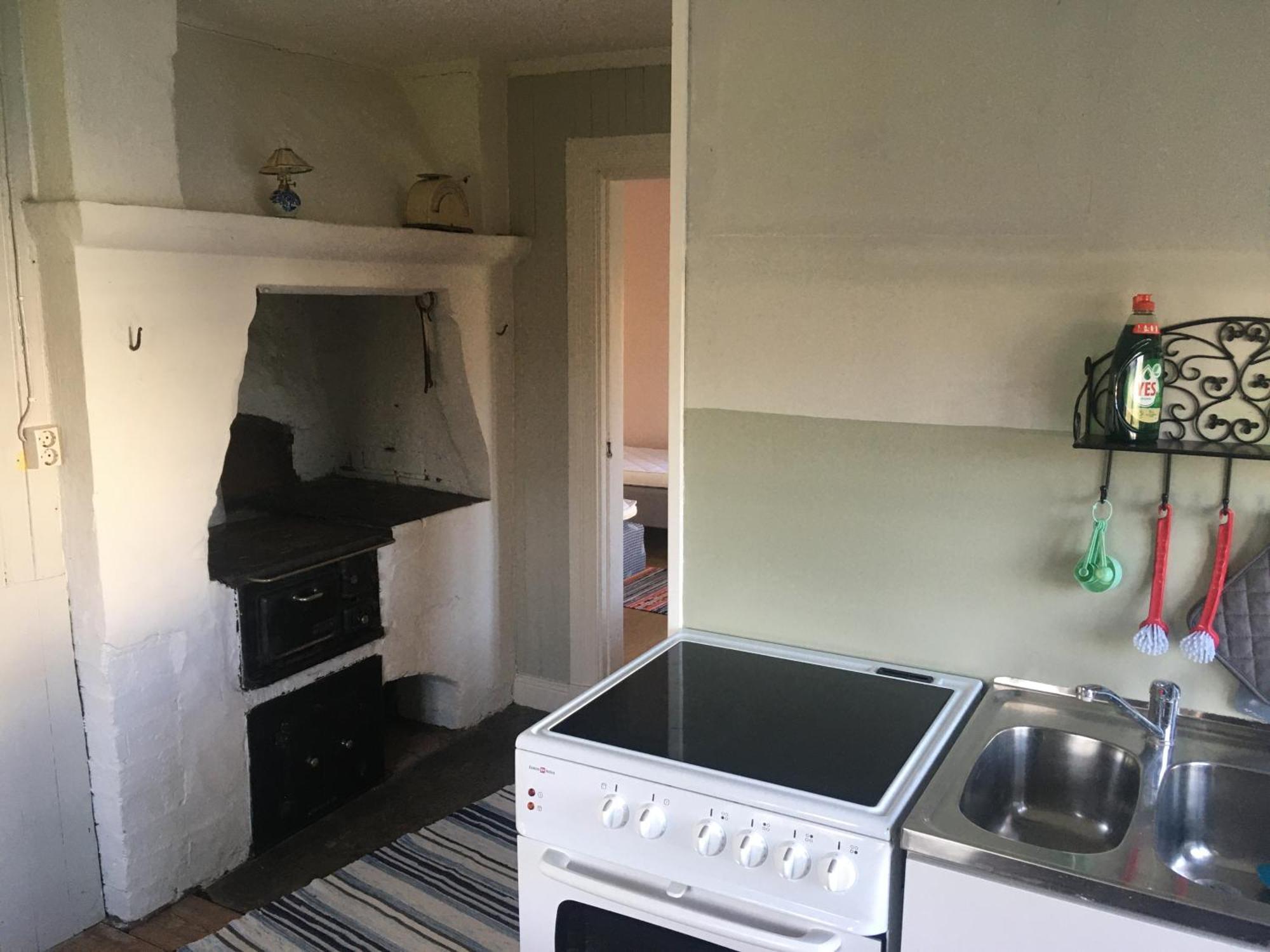 Enkoeping Cottage Екстер'єр фото